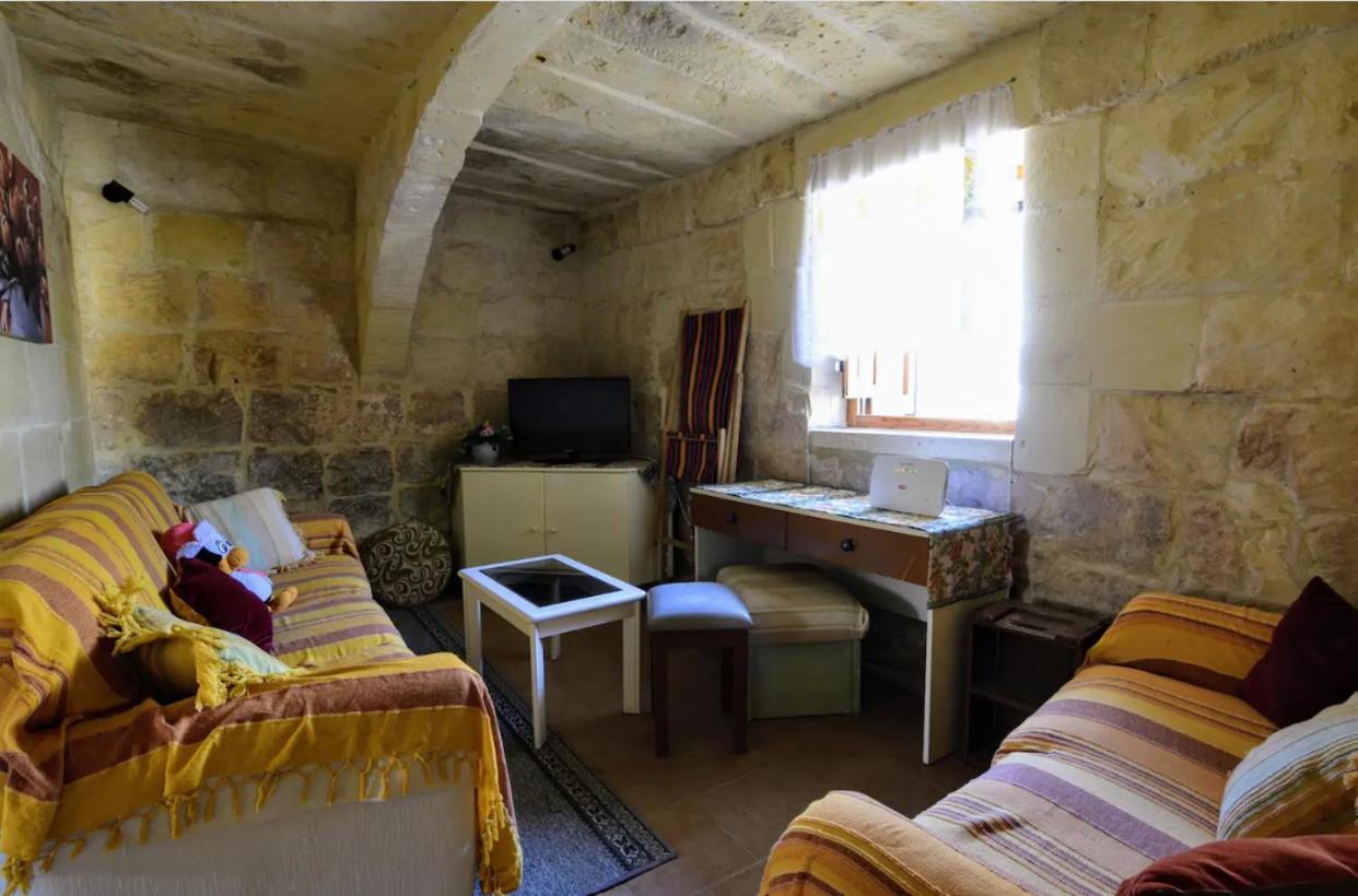 Country house 400yr In Gozo - Separate