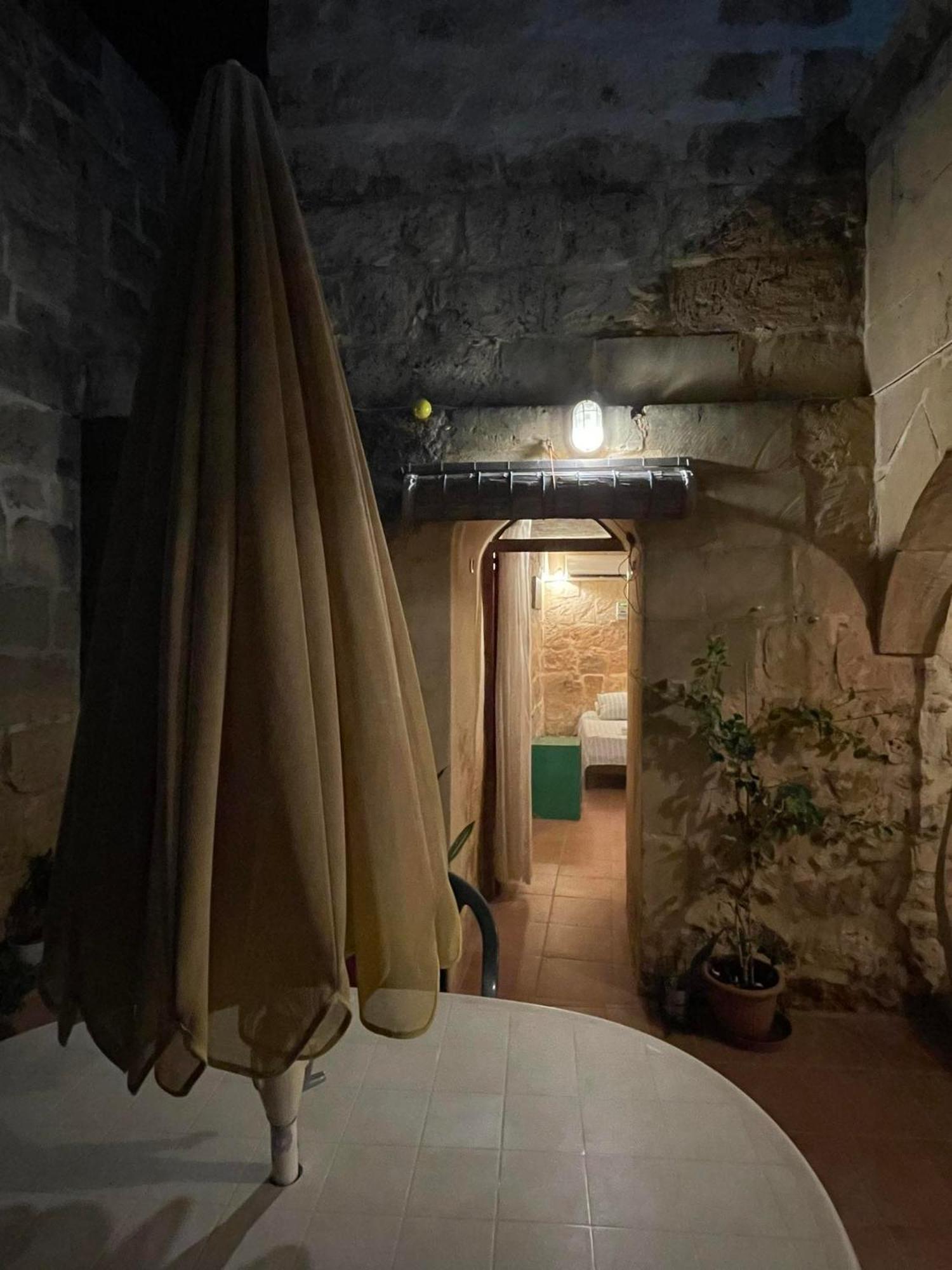 400yr In Gozo - Separate Country house
